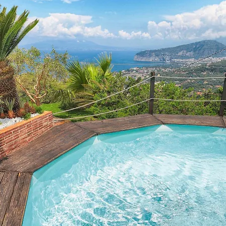Villa Giulia SantʼAgata sui Due Golfi